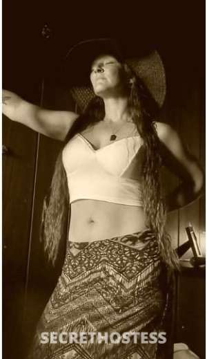 Come relax with Stephanie &amp; Riley in Daytona FL