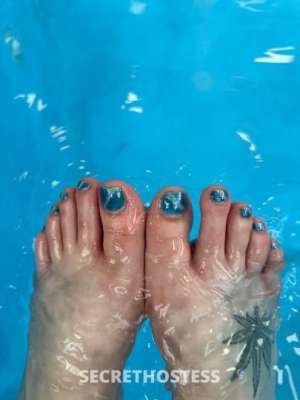 27 year old American Escort in Racine WI touring