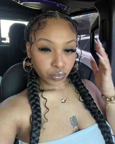 25 year old British Escort in Leicester I’m down for meet up