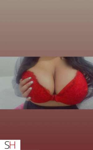 21 year old Latino Escort in Ottawa Sexy super thick janna horny ready for youuu