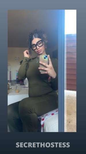 25 year old American Escort in Spokane WA come see whats in the honeypot