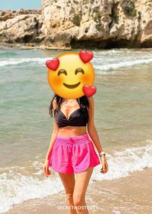 21 year old Canadian Escort in Kelowna Let's have fun with your punjabi playmate