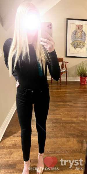 Becca - Lovely Blonde in Chicago IL