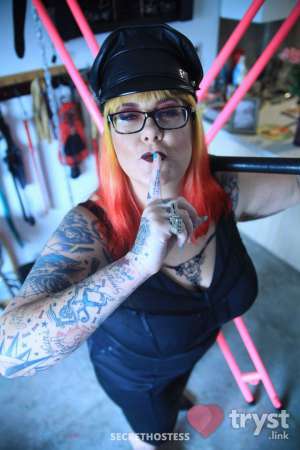 Goddess Jenna - Feet Klixen Edging BDSM FBSM in Sacramento CA