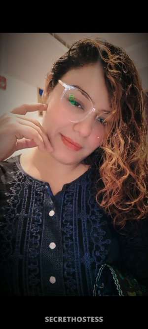 25 year old Indian Escort in La Rochelle Robab, escort