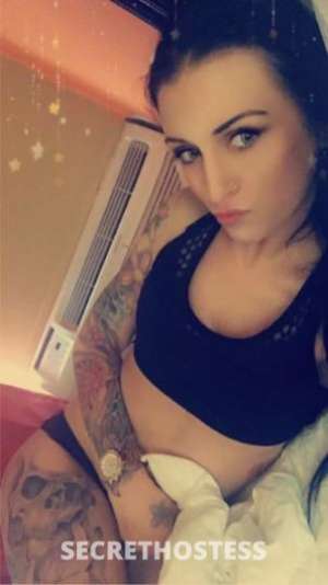 34 year old Escort in Tacoma WA ??Tattooed, ??Black hair, ??blue eyed bombshell ???!! Come 