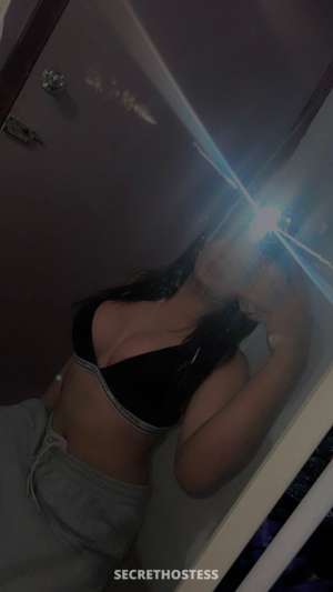 Gabriella Sy, escort in Makati City