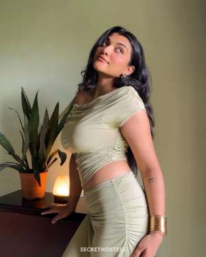 Divya, escort in Lucknow
