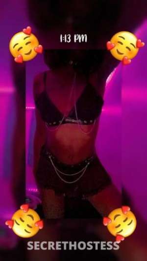 26 year old Escort in Buffalo NY Exclusive Facetime Shows .slim thick Barbie