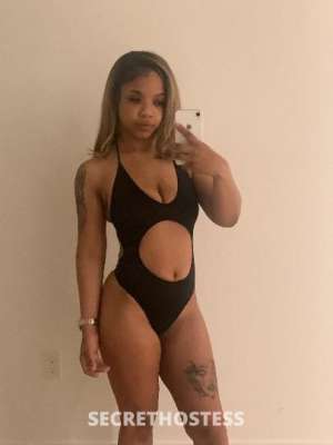 22 year old Escort in Los Angeles CA come see me