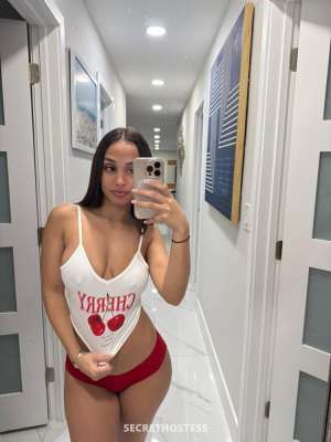 Caucasian Escort Black Hair Black Eyes 160CM Tall Manchester NH in Manchester NH