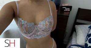 19 year old Asian Escort in Longueuil 19 yo..Youre favorite GFE girl next door.. good reviews