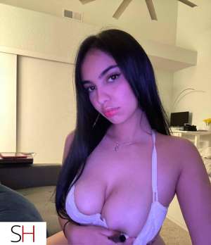 Belle Megan très en chaleur disponible pour toi xxx in Lévis
