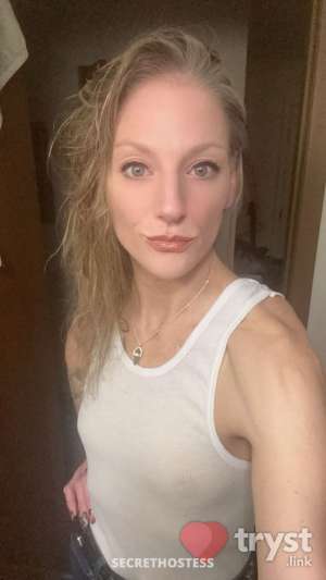 Skylar Fox - Thee Skylar Fox in Toledo OH
