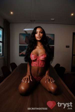 Naomii - Sweet like Honey in Nashville TN