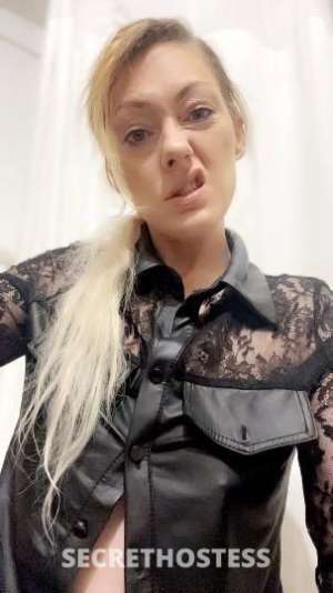 32 year old Escort in Detroit MI Cum Get it??? 2?Specials