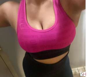 Relaxing massage with a curvy girl in South West