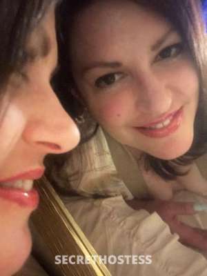 Sexy Brunette in San Fernando Valley CA