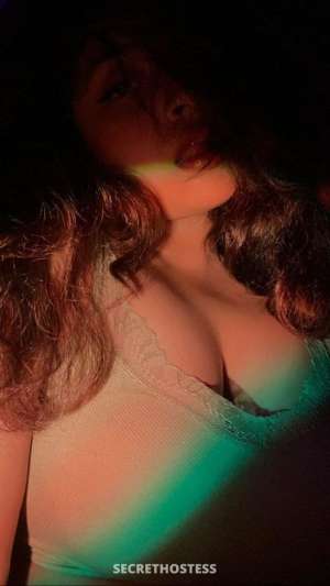 Shathi, escort in Dhaka