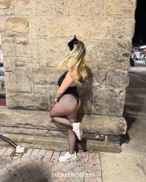 Female escort in Topeka KS