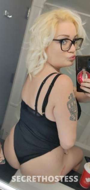 26 year old Escort in Niagara ??WELLAND car calls 80 incalls 200hr outcalls 150hr plus 