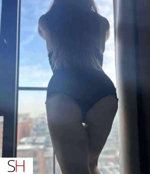 27 year old Caucasian Escort in Longueuil Sofia disponible pour toi aujourd’hui