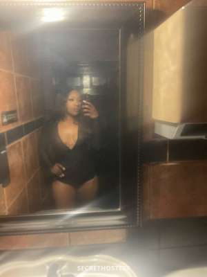 Escort 160CM Tall Cincinnati OH Image - 1