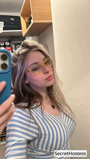 28 year old Escort in Montreal Escort model Alina, Montreal