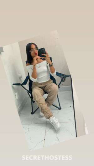 25 year old Hispanic Escort in Milwaukee WI I'm available now for you call me now I'm a girl 