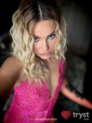Nika Fox - The Blonde Temptress in King of Prussia PA