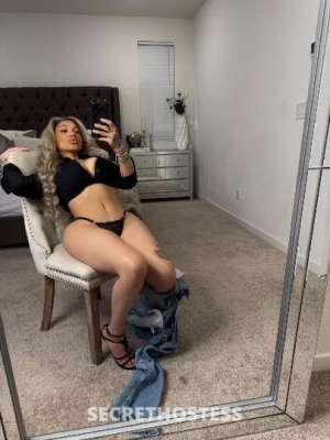 5 Star Blonde Bombshell in Concord CA