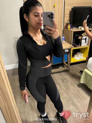 Alejandra - 20 year old Latina in New York City NY