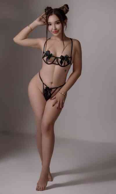 24 year old Asian Escort in Brussels Maya