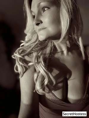 30 year old Escort in Oklahoma City OK Escort model Tori Shine ️, Oklahoma City