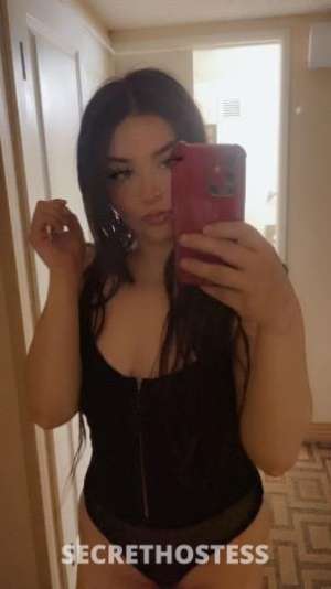 New In Town 💋💋 Snow Bunny in Mendocino CA