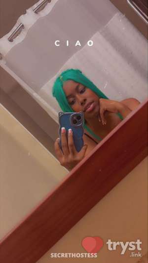 Pebbles - Beautiful Bombshell in Chicago IL