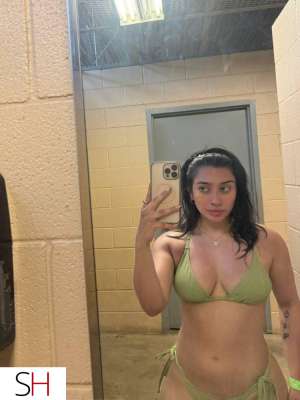24 year old Caucasian Escort in Airdrie Hook up with me