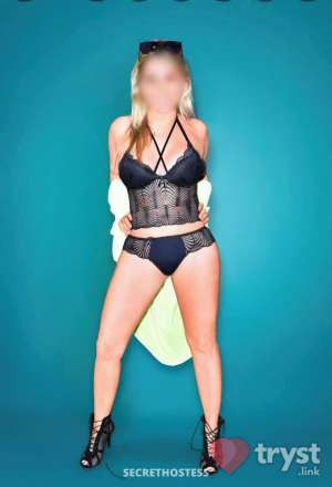 Brenda De Souza - Brazilian goddess in Tysons VA