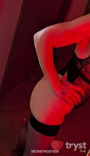 Sarah Bella - Sexy Sarah wants to please u in Minneapolis MN
