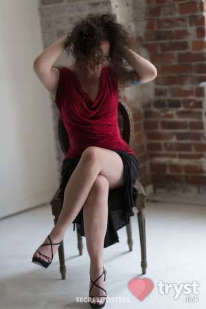 Sola Love - A Unique Mature Sensual Vixen in Seattle WA