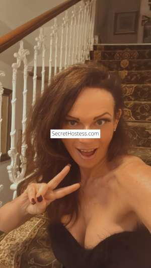 45Yrs Old Escort London Image - 3