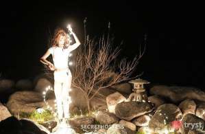 Darling Dark Horse - Taking bets, who wants in in Palm Springs CA