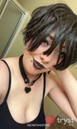 Hue Belladonna - Quirky, gothic, flirty pro in Logan UT