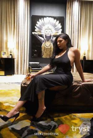 20 year old Dominican Escort in Naperville IL Honey - Sweet like candy..Let’s play