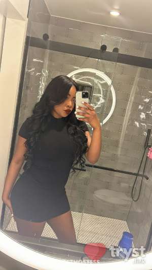 Victoria - A Captivating Goddess in Indianapolis IN