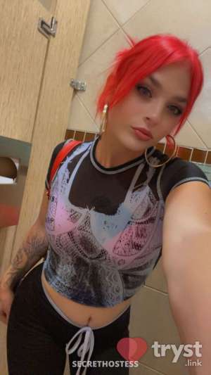 KarineLuvz - Curvy Petite Green Eyed Blonde in Costa Mesa CA
