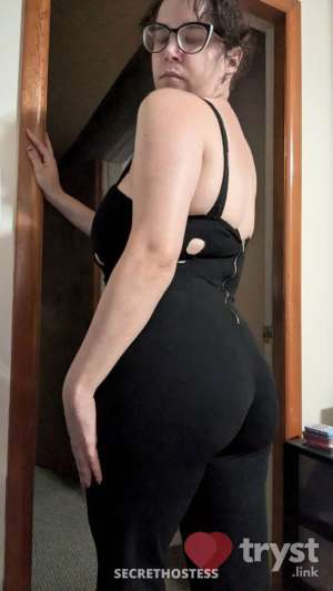 Lunepusa - Slutty Girl next door vibes in Calgary