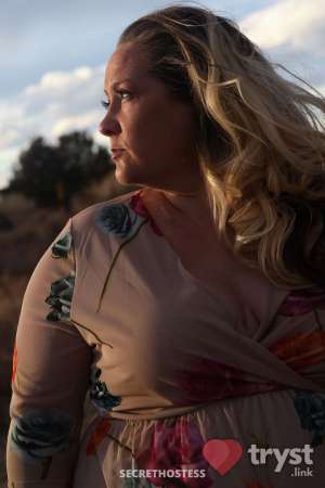 30 year old American Escort in Amarillo TX AmberMRose - Mature Midwest Busty Hottie