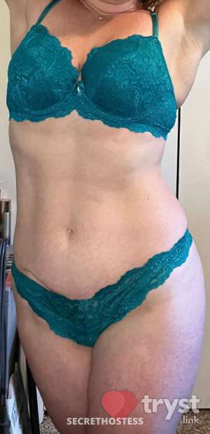 41 year old Caucasian Escort in Gresham OR LadyinRed - Tall muscular redhead here
