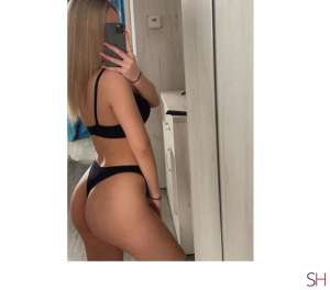 Anys,love party girl sensual and clean, Independent in Surrey